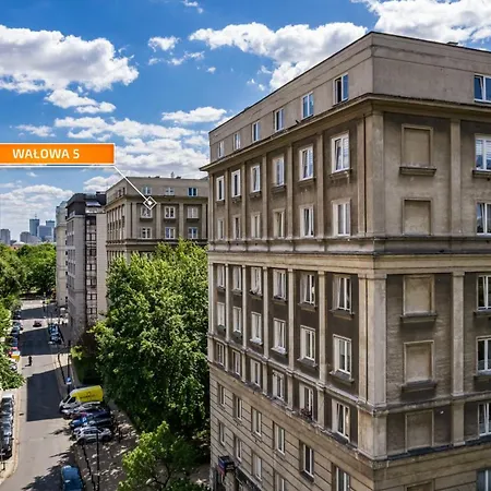 Walowa Centre, Sun & Snow Apartman Varsó